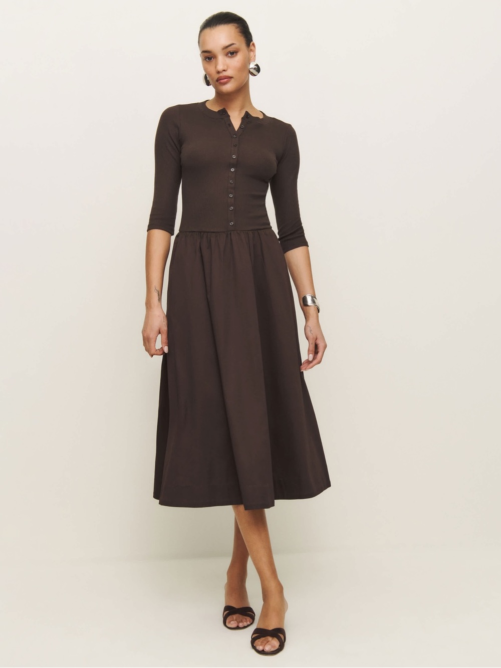 REFORMATION • Luka knit midi dress Brown Henley front buttons Medium